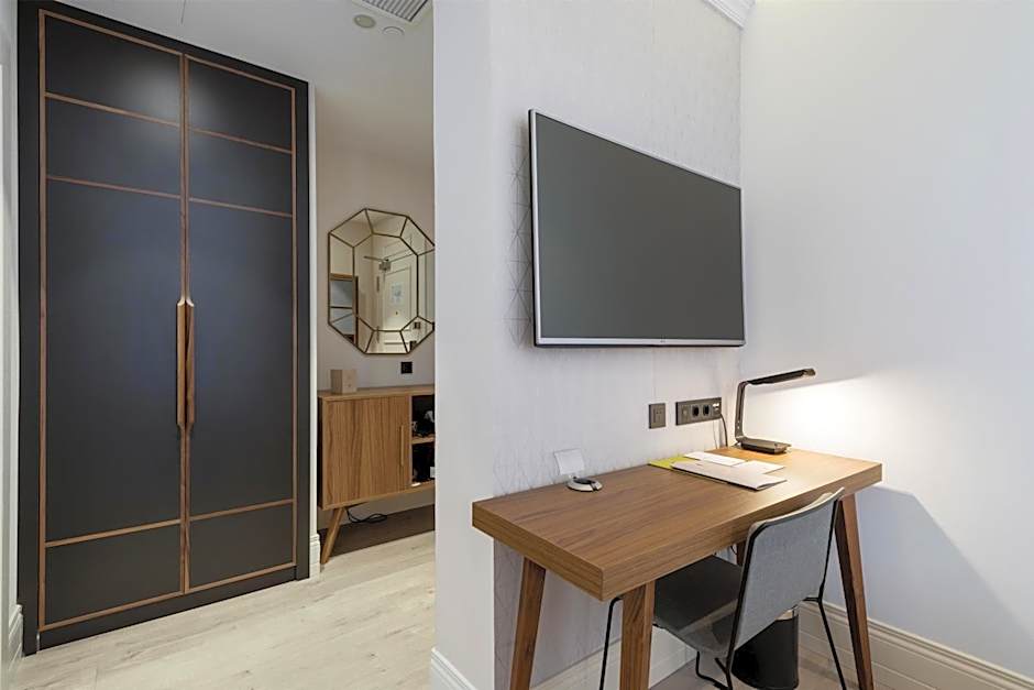 DoubleTree by Hilton Madrid - Prado