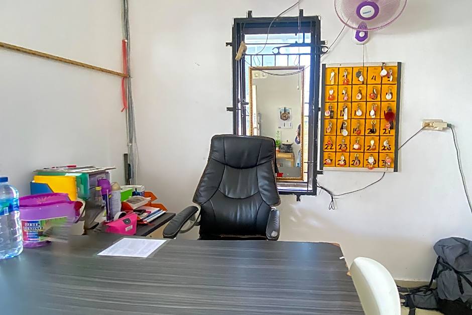 Wisma Al-Araf Syariah Mitra RedDoorz Palembang