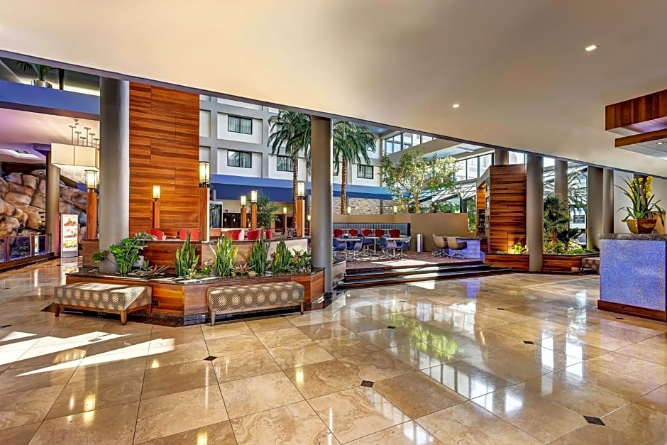 Crowne Plaza Hotel Foster City-San Mateo