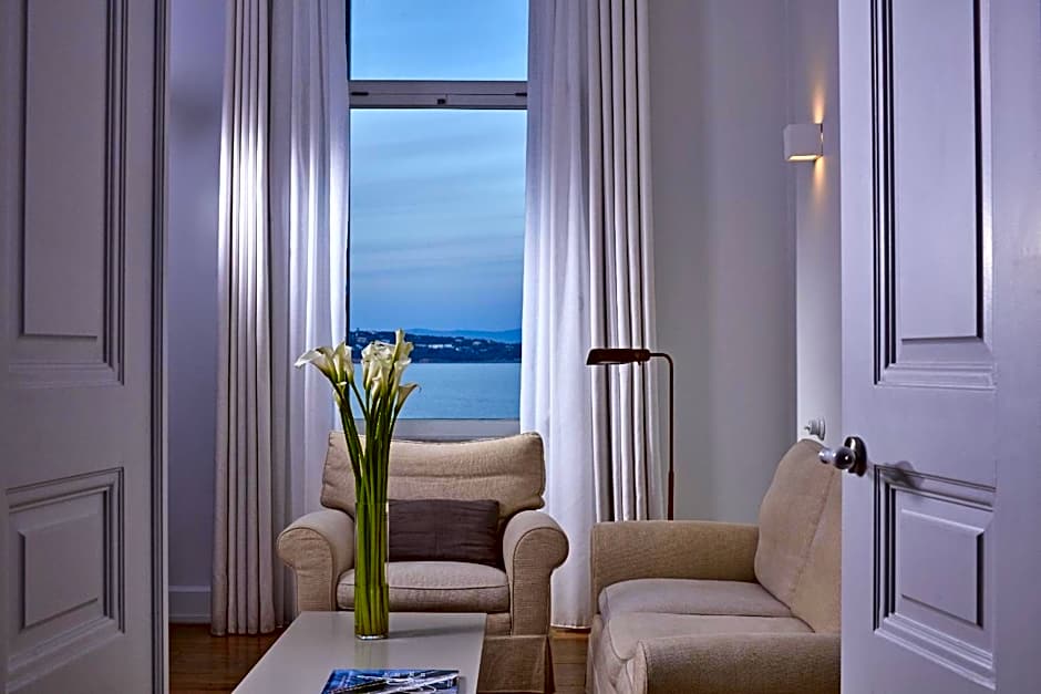 Poseidonion Grand Hotel