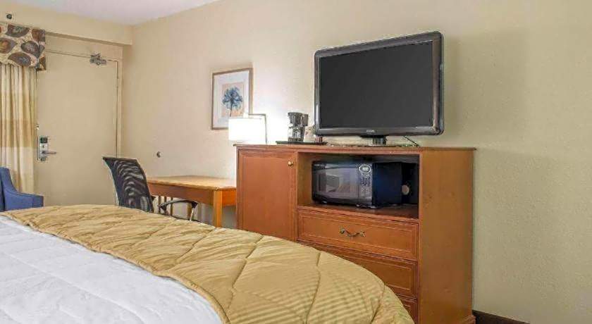 Lifestyle Inn Cedar Falls