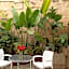 L'Host Boutique Rooms
