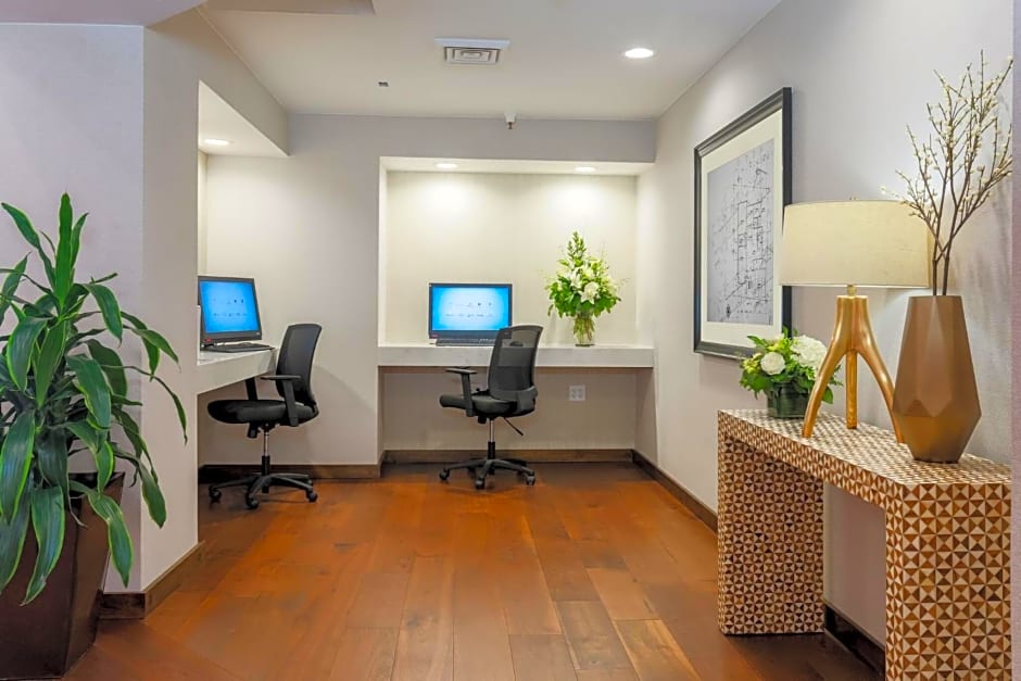 DoubleTree Suites by Hilton Sacramento - Rancho Cordova – Rancho Cordova, CA