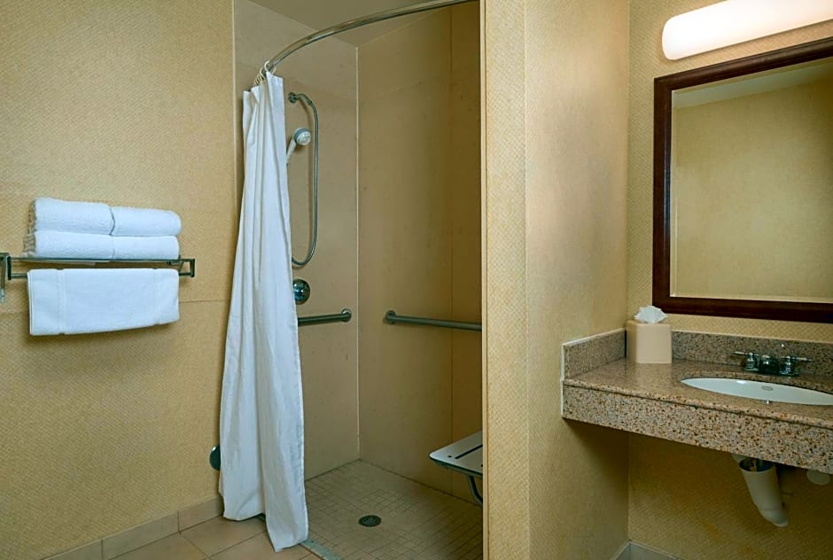 Hilton Garden Inn Newport News