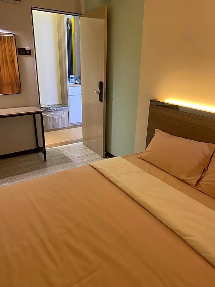 Clock Inn Backpackers Hostel