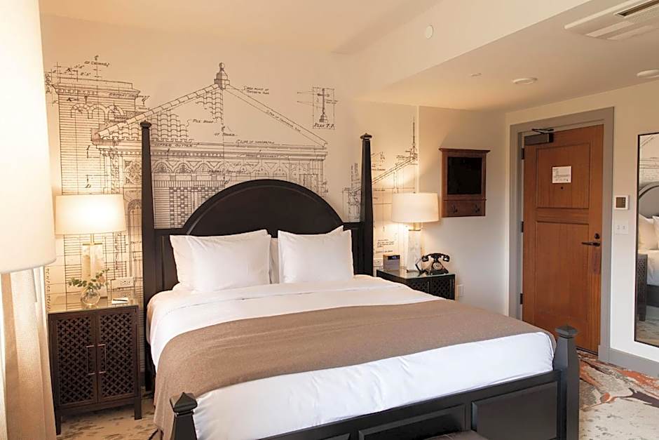 The Lodge at St Edward State Park