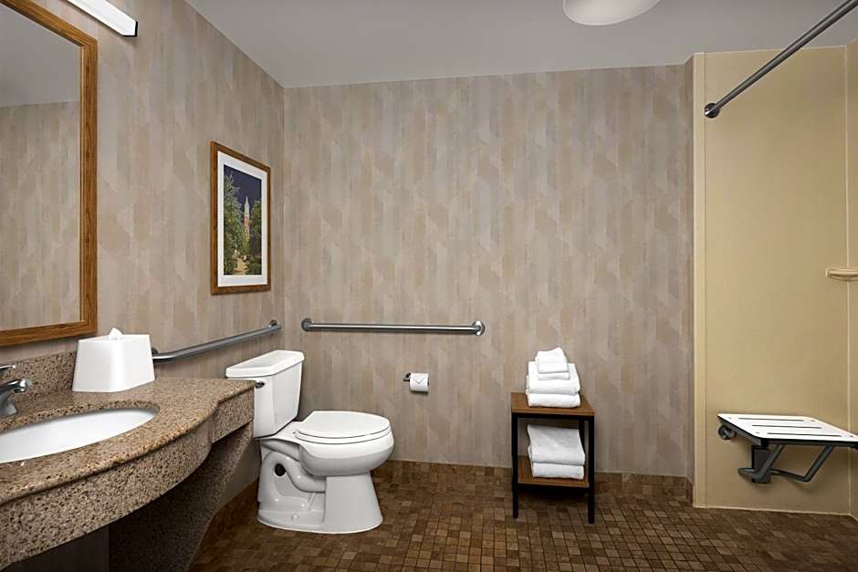 Hampton Inn By Hilton And Suites Charlotte Huntersville