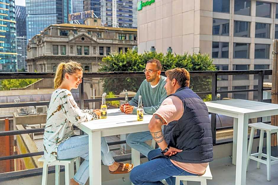 YHA Melbourne Central