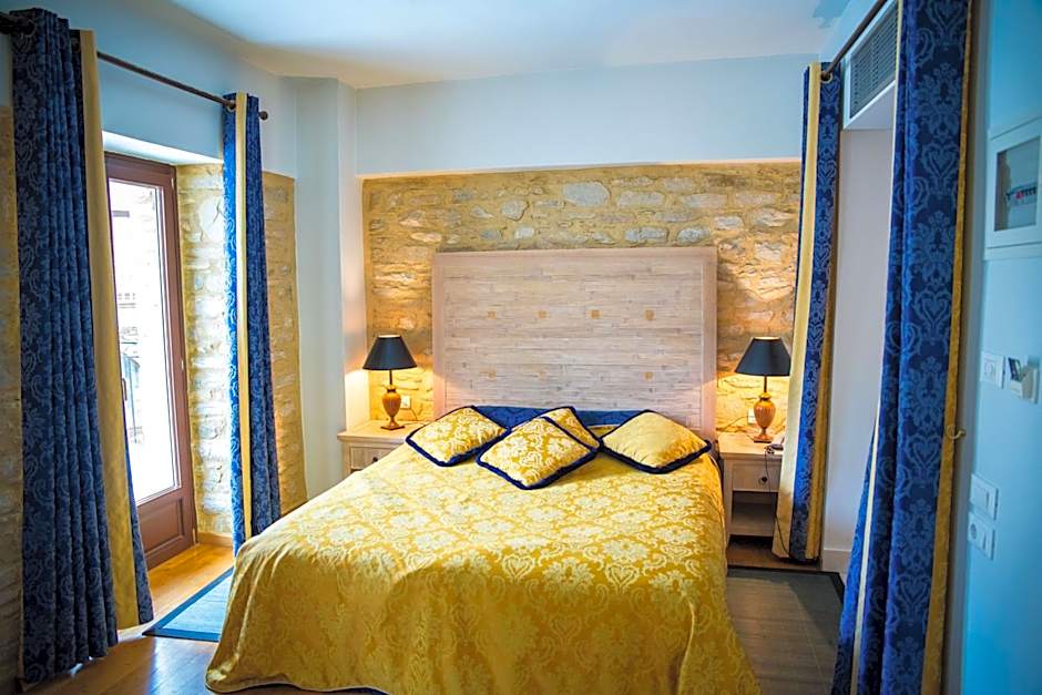 Maritsas Hotel & Suites