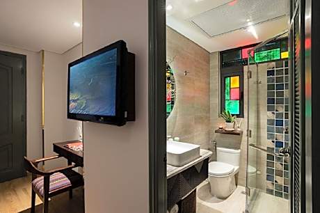 Superior Twin Room (No Window) + Afternoon Tea On Rooftop