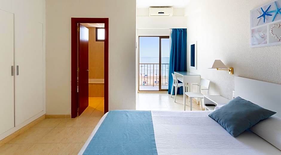 Photo 1 of 8 of 1 Double Bed or 2 Beds, Sea View