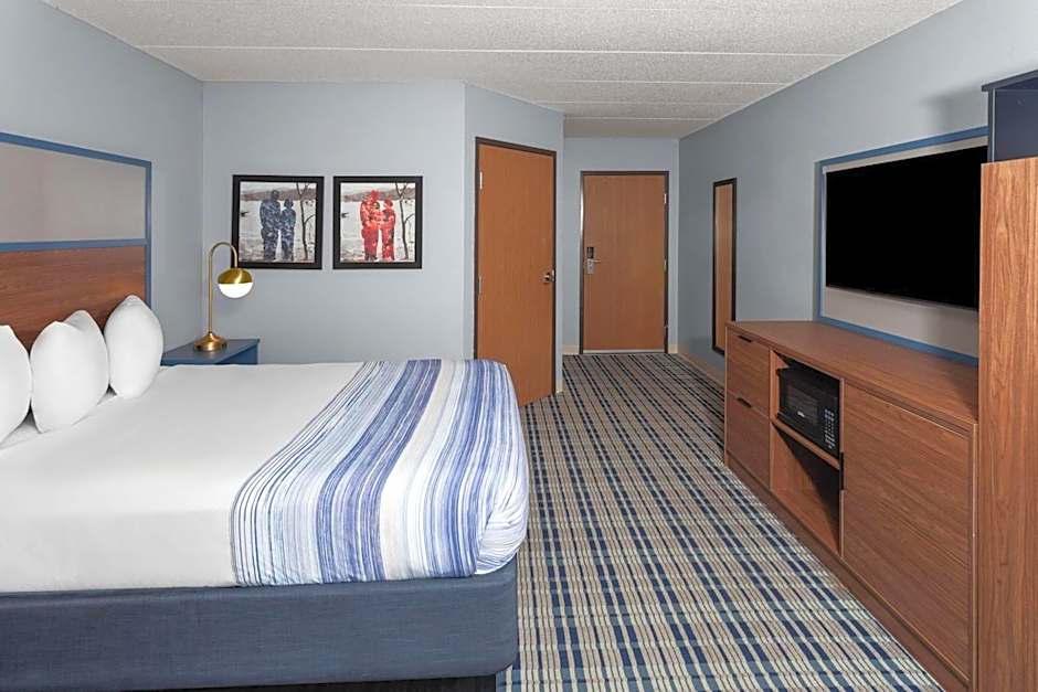 AmericInn by Wyndham West Salem