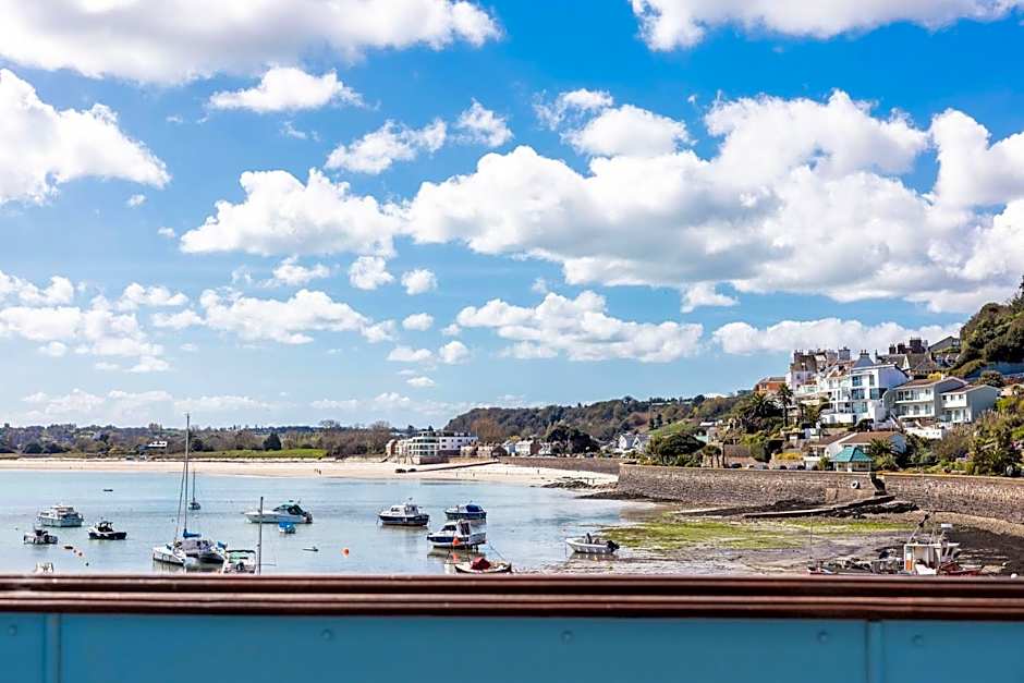 The Moorings Hotel & Restaurant