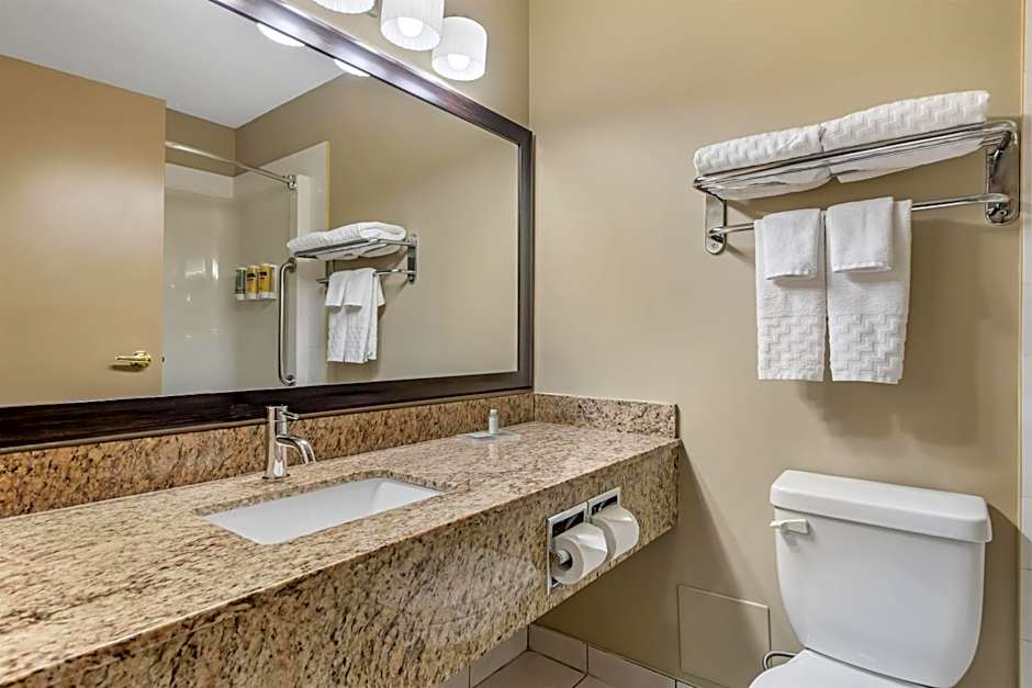 Best Western Plus Red Deer Inn & Suites