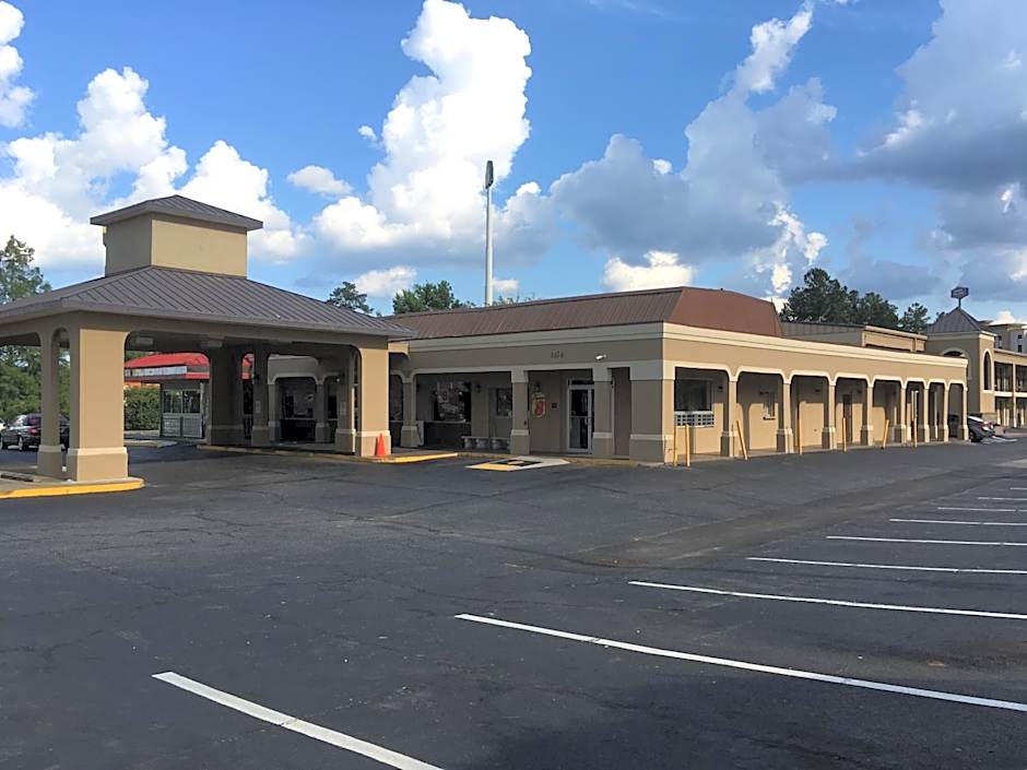 Super 8 by Wyndham Augusta