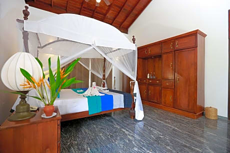 Deluxe Double or Twin Suite with 10% off on yoga sessions