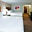 Holiday Inn Express & Suites Niagara Falls By IHG