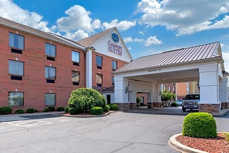 Comfort Suites Louisville Airport