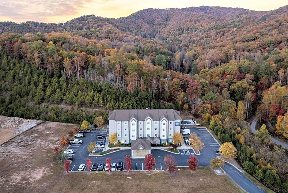 Microtel Inn & Suites By Wyndham Sylva Dillsboro Area