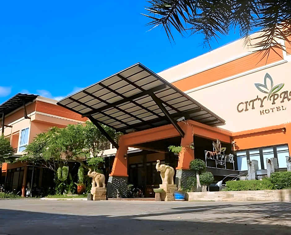 City Park Hotel