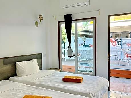 Sidewalk Boutique Hotel