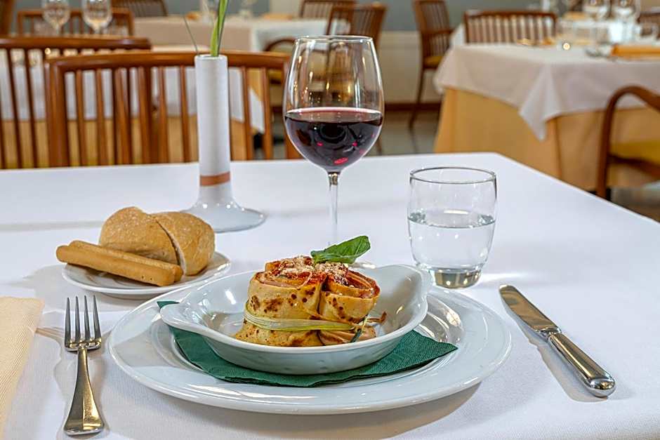 Sky Pool Hotel Sole Garda