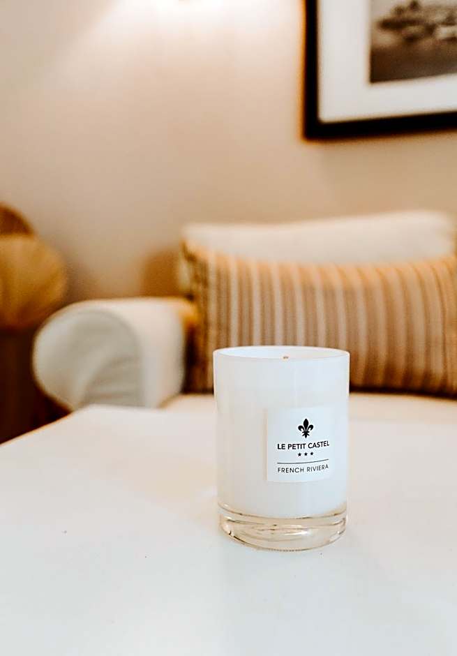 Hôtel Le Petit Castel