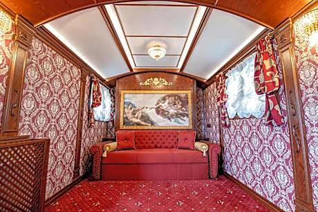 Wagon "Royal Suite"