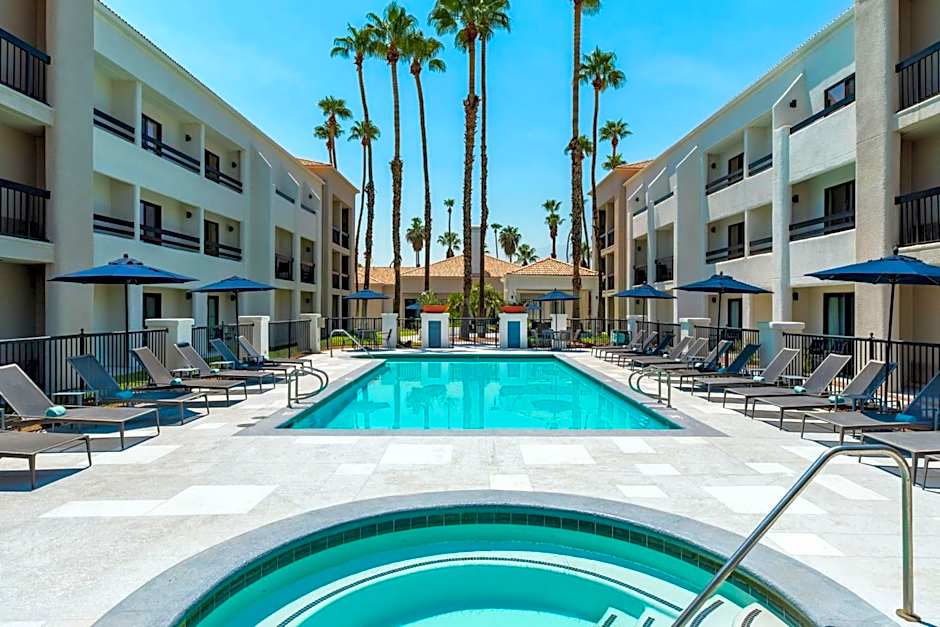 Courtyard by Marriott Palm Springs