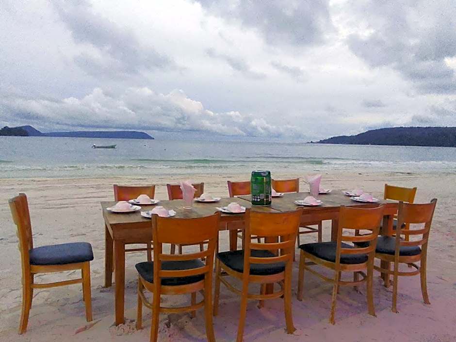 SCARLET SAILS BUNGALOW