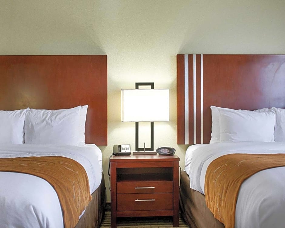 Comfort Suites Greenwood