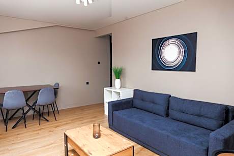 One-Bedroom Premier Apartment