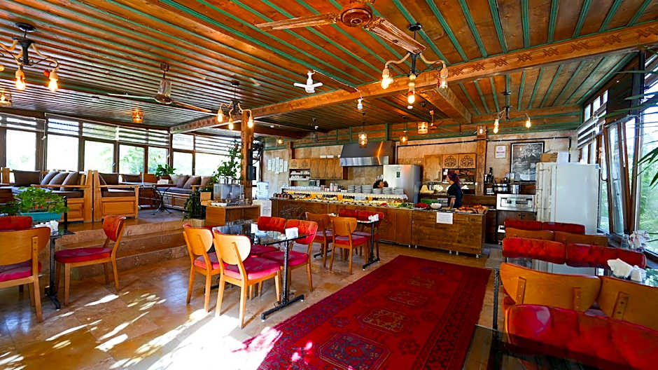 Grand Elite Cave Suites