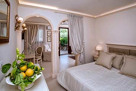 Junior Suite with Garden View