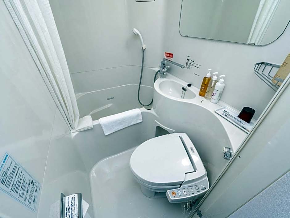 Super Hotel JR Shin-Osaka Higashiguchi