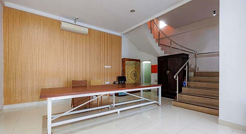 Florent Guest House