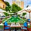 Manoir Des Arts Hotel
