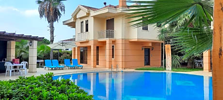 Deluxe Villa