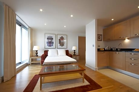 Two-Bedroom Penthouse Apartment with Sofa Bed