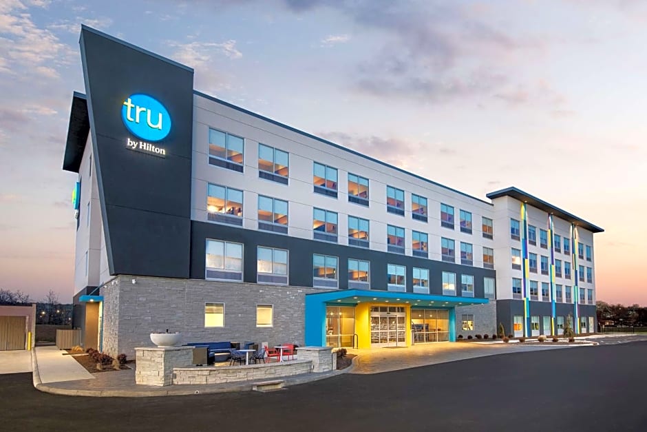 Tru by Hilton Sharonville, OH