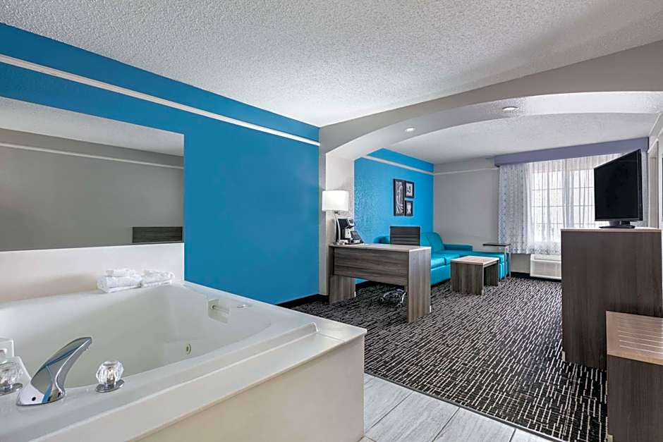 La Quinta Inn & Suites by Wyndham Weatherford