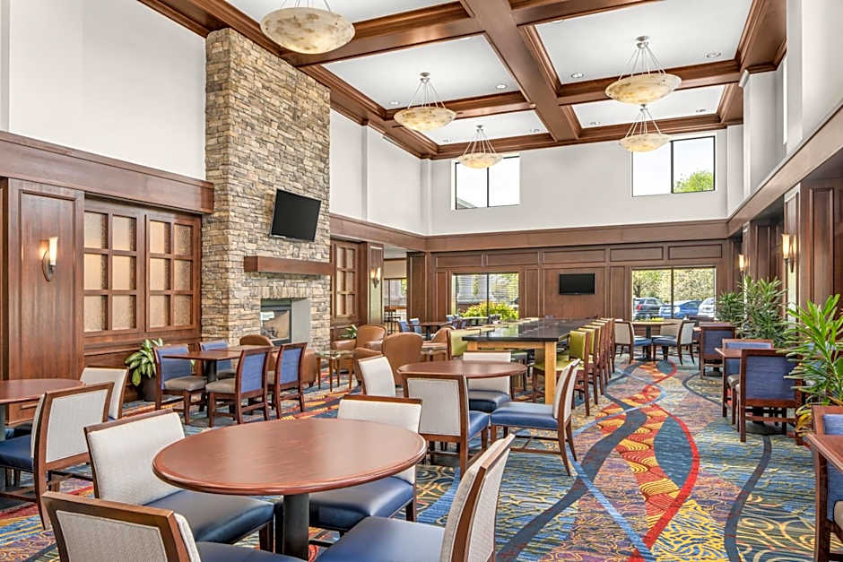 Holiday Inn Express & Suites Wilmington-Newark by IHG