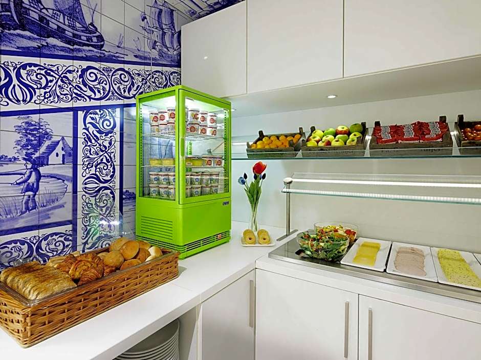 Ibis Styles Amsterdam CS Hotel