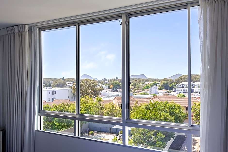 Oaks Nelson Bay Lure Suites