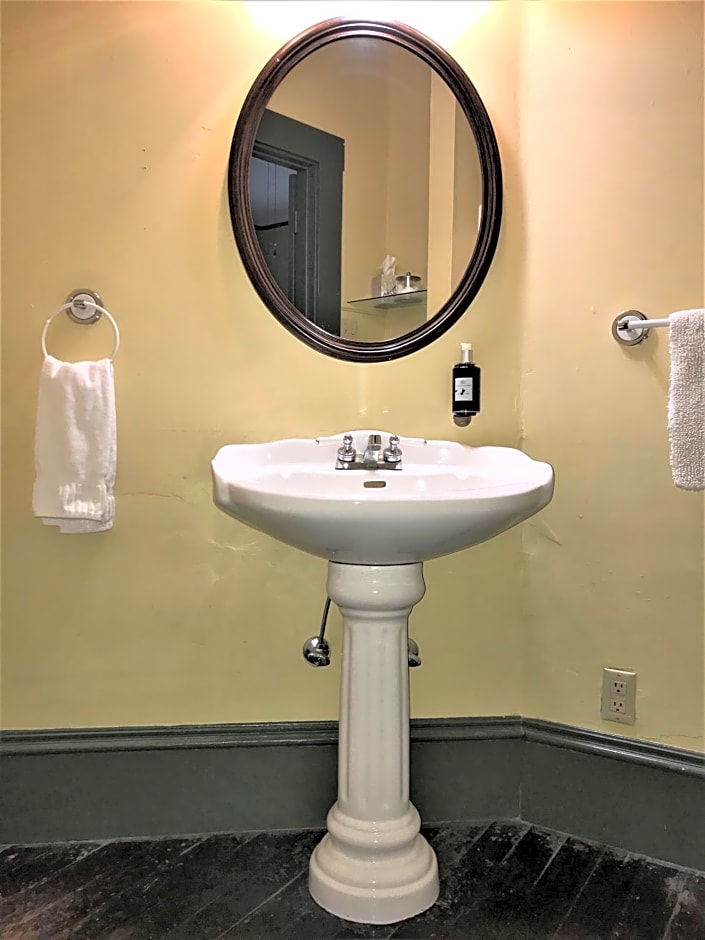 Hardeman House Bed and Breakfast