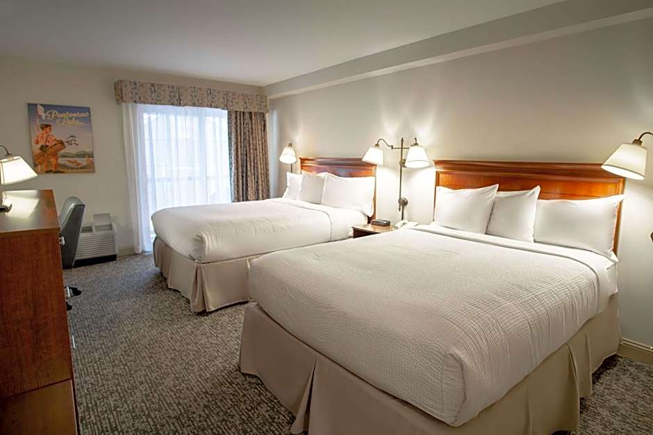 Photo 1 of 7 of 2 Queen Beds