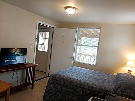 Deluxe Double Studio