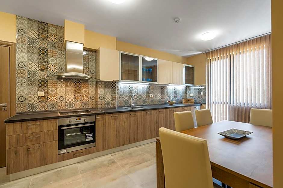 Plaza Hotel Plovdiv - Free Parking