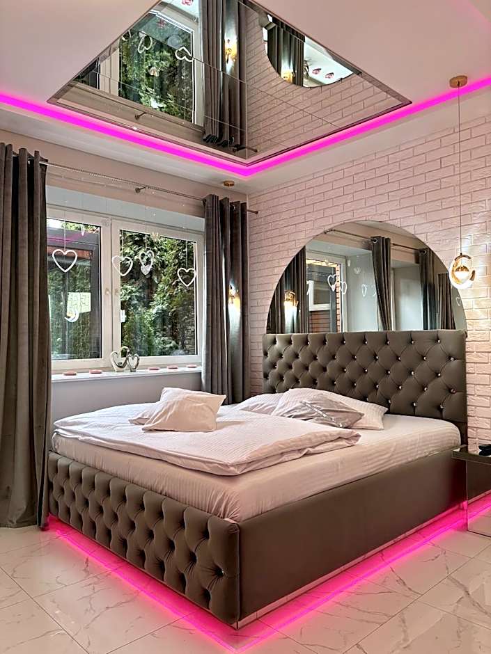 Apartament "Love Island" Jacuzzi SPA z dużą wanną z hydromasażem dla Dwojga