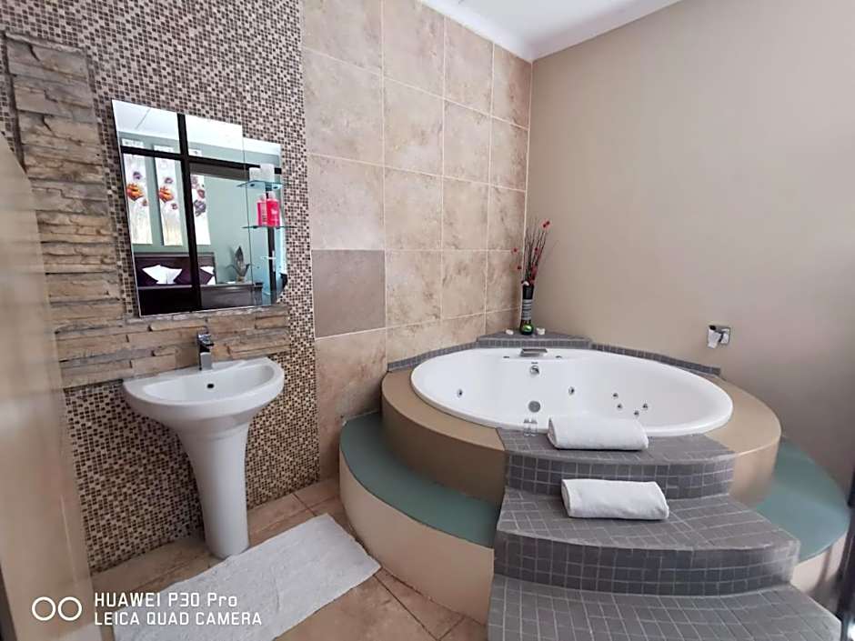 Moonriver Guesthouse